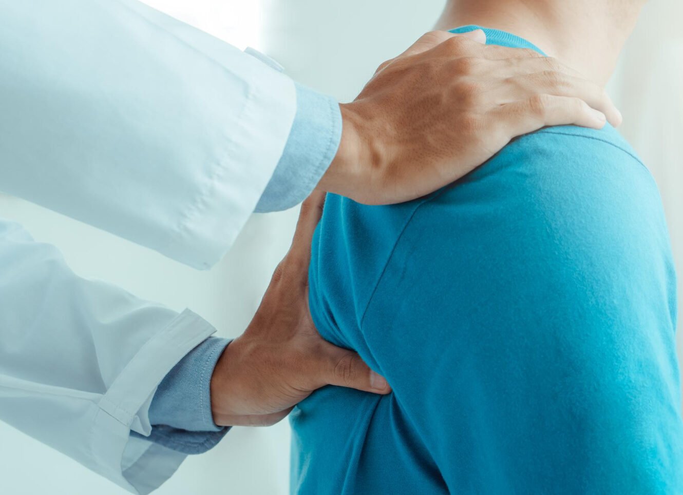 επεμβάσεις ώμου