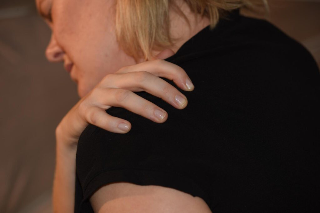 νυχτερινός πόνος στον ώμο